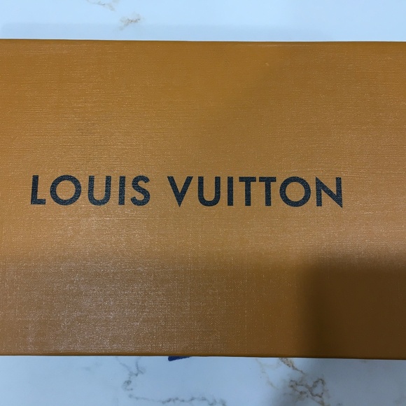 Authentic Louis Vuittonmultiple Bilfold wallet Tiagramaoptic white